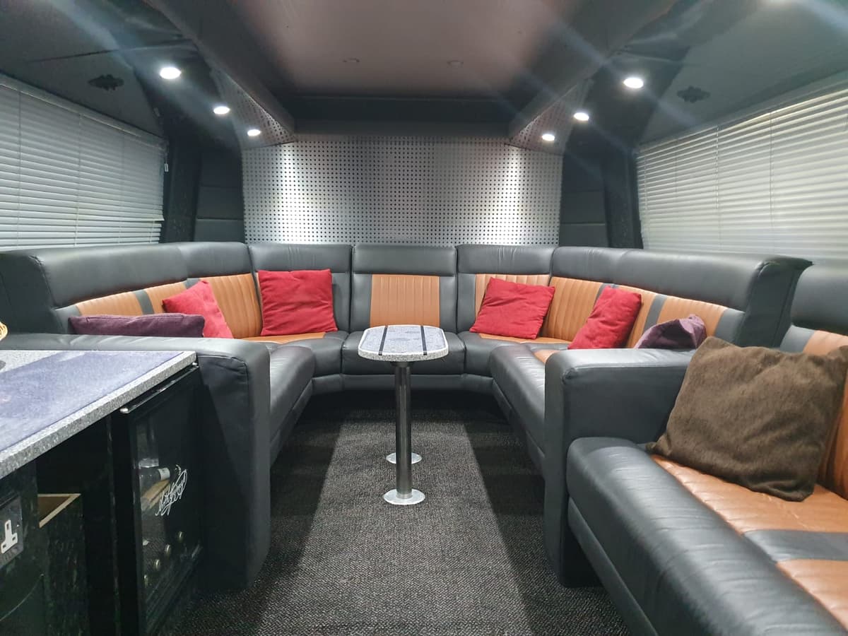 14 berth sleeper bus for hire Megalseepers